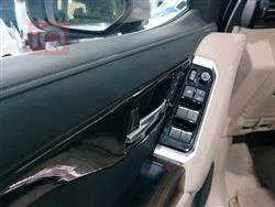 تۆیۆتا لاند کروزەر